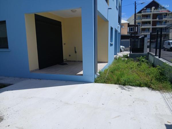 A louer appartement F4 neuf sur le Port