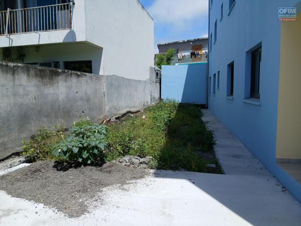 A louer appartement F4 neuf sur le Port