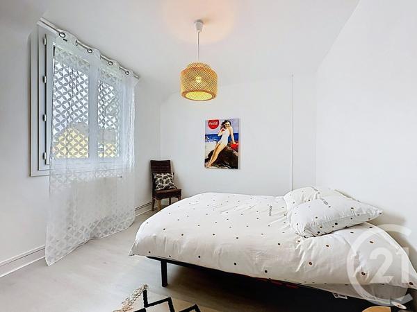 Maison à vendre  5 pièces - 108 m 2   PERIGUEUX  - 24