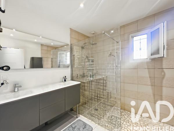 Maison à vendre 5 pièces 164 m² Pont-Saint-Esprit