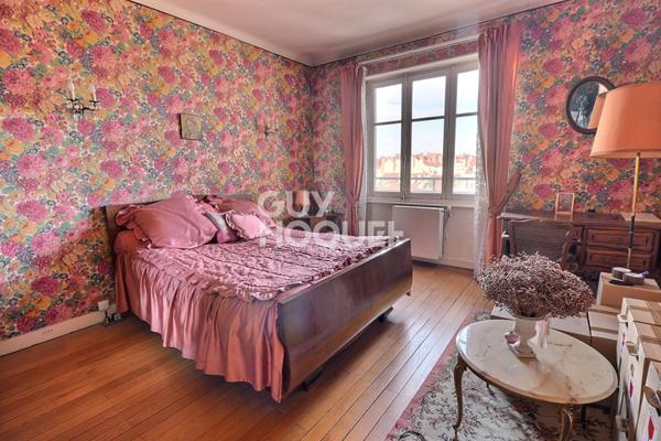 T4 avec cachet de l'ancien proximité Quai Claude Bernard!