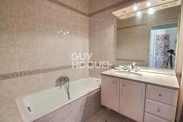 T4 avec cachet de l'ancien proximité Quai Claude Bernard!