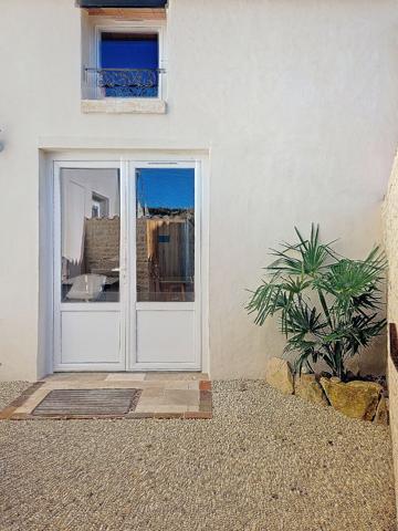 A LOUER - Maison meublée sur la commune de RIVES D'AUTISE (OULMES)