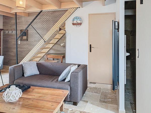 A LOUER - Maison meublée sur la commune de RIVES D'AUTISE (OULMES)