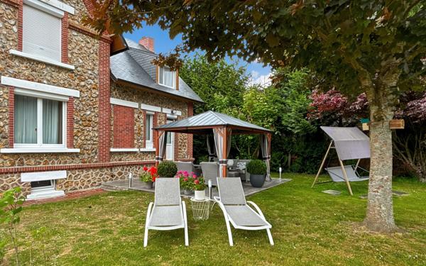 Maison à vendre    5 pièces •  Bernay