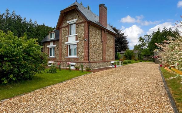 Maison à vendre    5 pièces •  Bernay