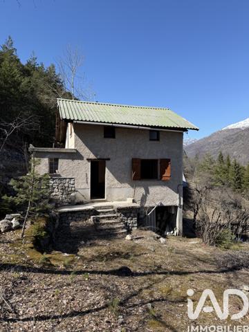 Maison à vendre 5 pièces 85 m² Saint-Étienne-de-Tinée