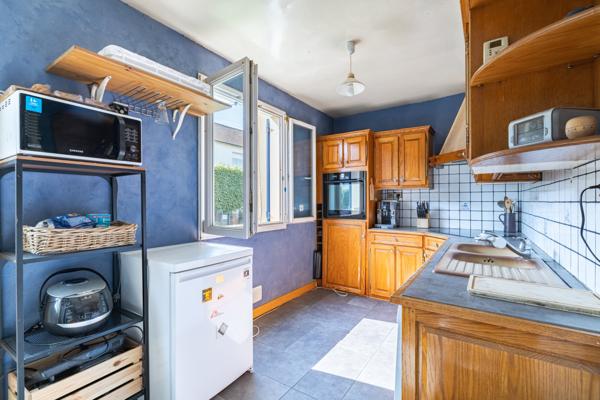 Maison
         5 pièces
        - 123 m² 360 000 € *
