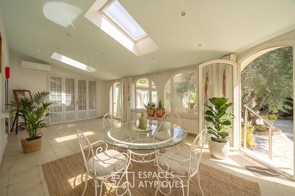 Villa bourgeoise Art Déco de 1920 avec piscine en coeur de ville