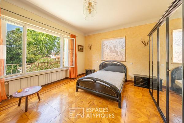 Villa bourgeoise Art Déco de 1920 avec piscine en coeur de ville