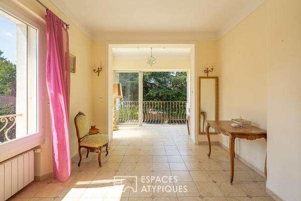 Villa bourgeoise Art Déco de 1920 avec piscine en coeur de ville