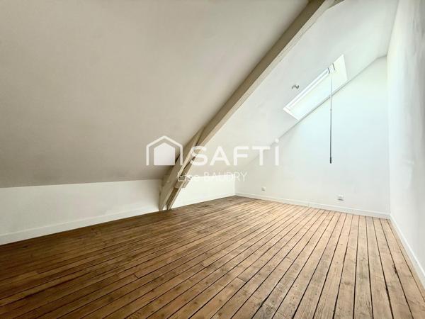 DUPLEX LUMINEUX AU COEUR DE FONTENAY-LE-COMTE