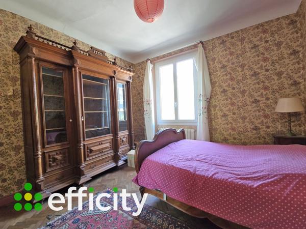 Maison
         8 pièces
        - 192 m² Bien prestige 934 000 € *