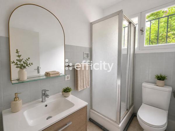 Appartement
         1 pièce
        - 30 m² Exclusivité 179 000 € *