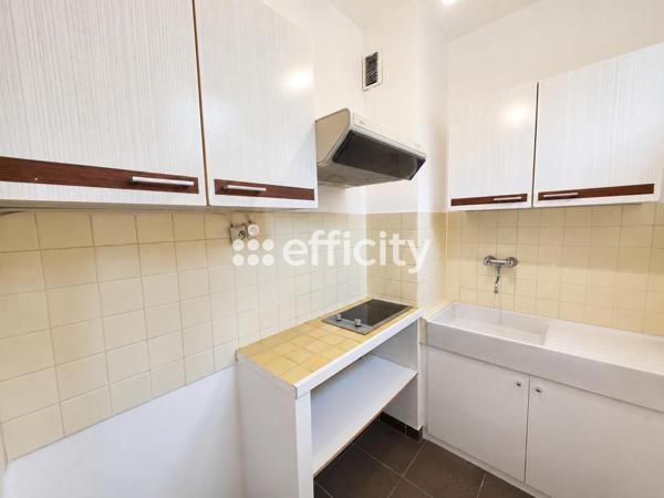 Appartement
         1 pièce
        - 30 m² Exclusivité 179 000 € *
