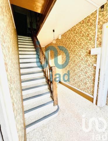 Maison 8 pièces de 190 m² à Charleville-Mézières (08000)