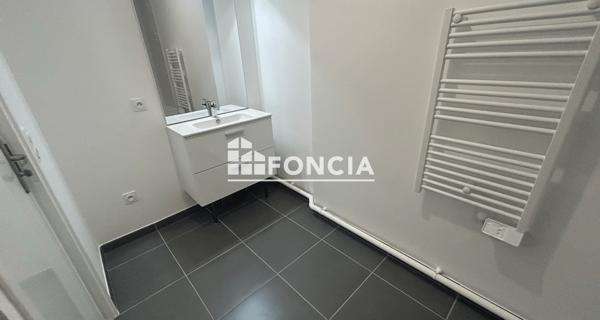 Location Appartement 4 pièces 75.43 m² - Provins 77160