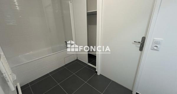 Location Appartement 4 pièces 75.43 m² - Provins 77160