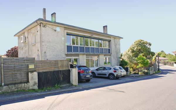 Immeuble à vendre    6 pièces •  Bergerac