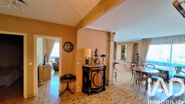 Appartement à vendre 5 pièces 95 m² Le Chesnay-Rocquencourt