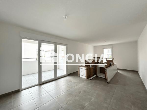 Location Appartement 3 pièces 65.1 m² - 16 RUE DE LA GALUPE Saint-vincent-de-tyrosse 40230