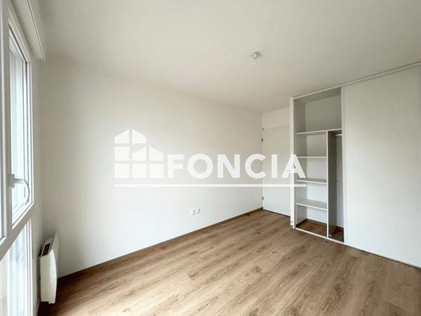 Location Appartement 3 pièces 65.1 m² - 16 RUE DE LA GALUPE Saint-vincent-de-tyrosse 40230