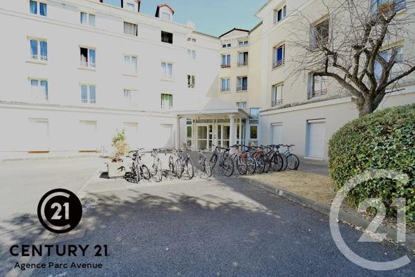 Appartement F2 à vendre  2 pièces - 26,16 m 2   BUSSY ST GEORGES  - 77