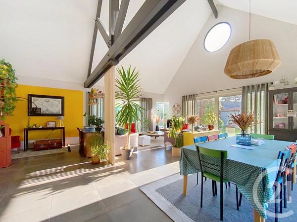 Maison à vendre  8 pièces - 213,50 m 2   CHARTRES  - 28
