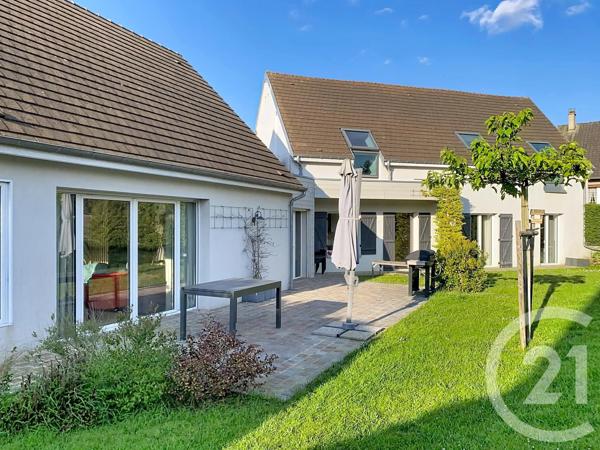 Maison à vendre  8 pièces - 213,50 m 2   CHARTRES  - 28