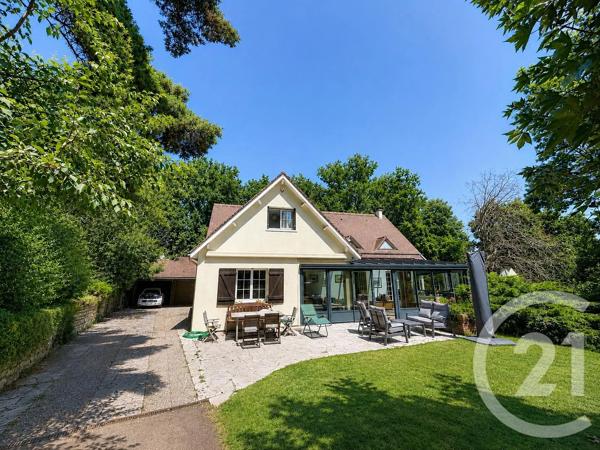 Maison à vendre  8 pièces - 213,50 m 2   CHARTRES  - 28