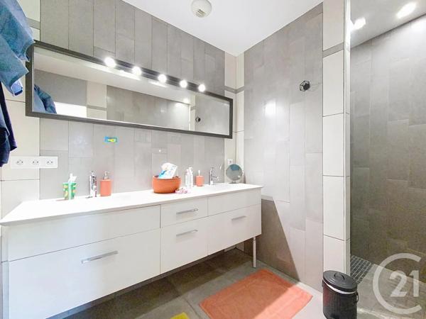 Maison à vendre  8 pièces - 213,50 m 2   CHARTRES  - 28