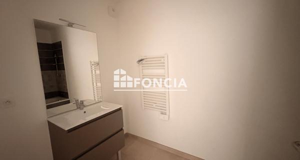 Location Appartement 3 pièces 69.65 m² - Morières-lès-avignon 84310
