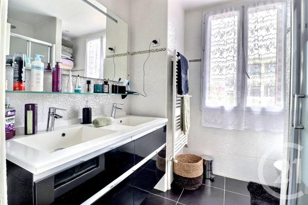 Maison à vendre  6 pièces - 239 m 2   ROMAINVILLE  - 93
