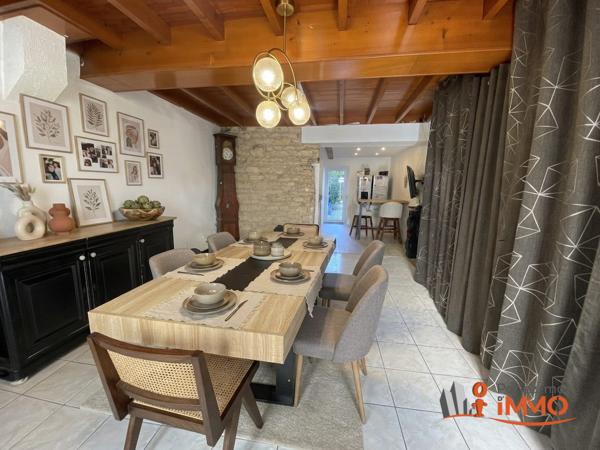 Exclusivité – Charmante maison mitoyenne de 157 m² avec grand terrain à Vaulx-Milieu