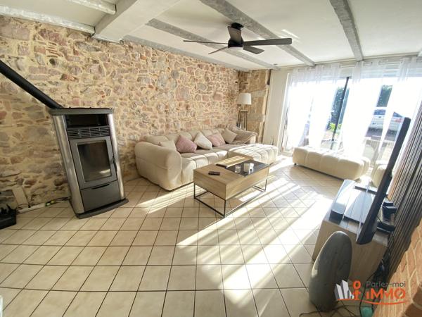 Exclusivité – Charmante maison mitoyenne de 157 m² avec grand terrain à Vaulx-Milieu