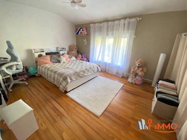 Exclusivité – Charmante maison mitoyenne de 157 m² avec grand terrain à Vaulx-Milieu