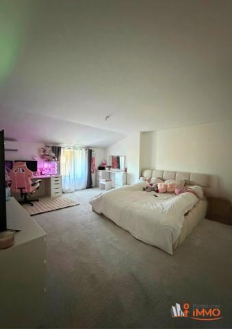 Exclusivité – Charmante maison mitoyenne de 157 m² avec grand terrain à Vaulx-Milieu