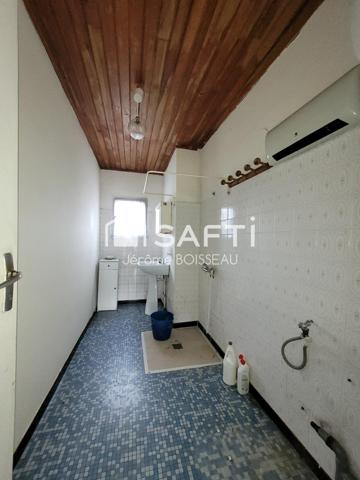 sur un terrain de 3000 m2 maison et grange