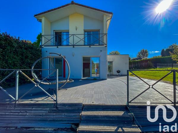 Maison à vendre 7 pièces 194 m² Saint-Gence