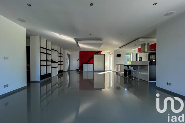 Maison à vendre 7 pièces 194 m² Saint-Gence