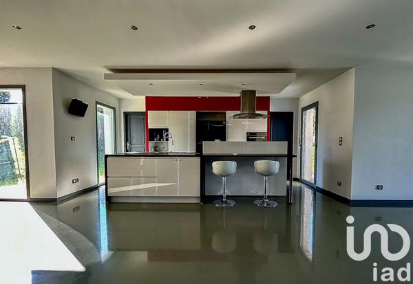 Maison à vendre 7 pièces 194 m² Saint-Gence