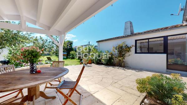 Élégante Maison à Vendre à Loix - Un Écrin de Paix