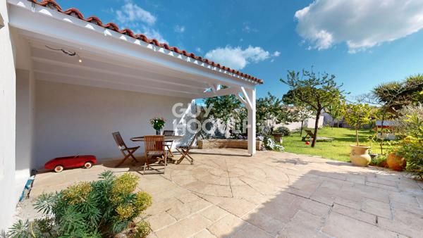 Élégante Maison à Vendre à Loix - Un Écrin de Paix