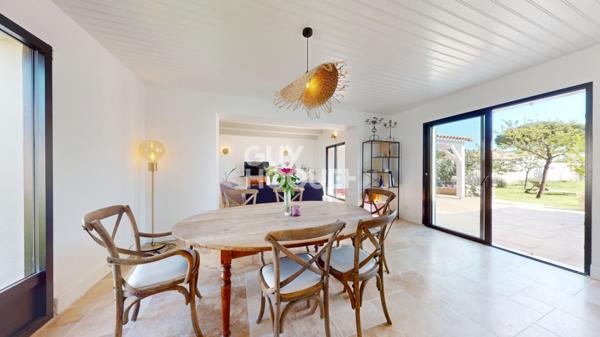 Élégante Maison à Vendre à Loix - Un Écrin de Paix