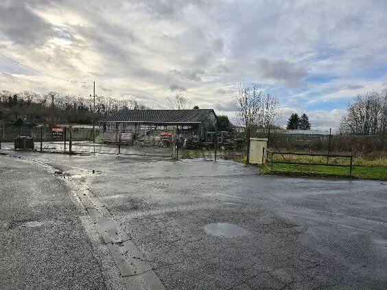 Vente Local commercial 5500 m2 à Ribemont
