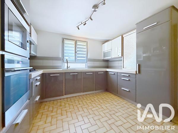 Maison à vendre 5 pièces 133 m² Saint-Fargeau-Ponthierry