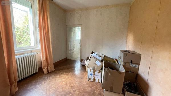 Maison à restaurer à vendre à Carhaix-Plouguer dans le Finistère (29270), ref : C222