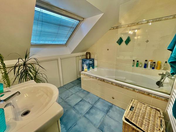 MAISON 150 M² - 5 CHAMBRES - 1200 m² JARDIN - PISCINE - MENARDAIS