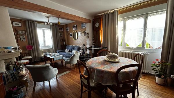 MAISON 150 M² - 5 CHAMBRES - 1200 m² JARDIN - PISCINE - MENARDAIS