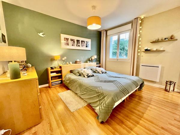 MAISON 150 M² - 5 CHAMBRES - 1200 m² JARDIN - PISCINE - MENARDAIS